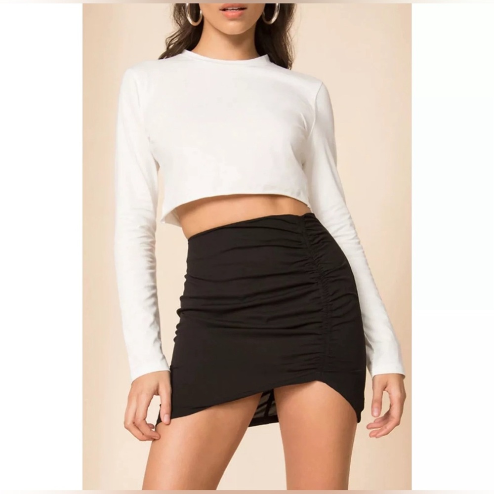 Revolve superdown black mini skirt size M NWT